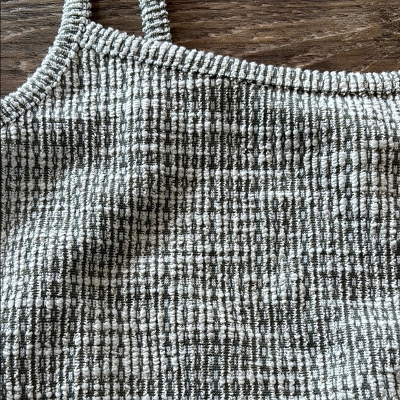 LOFT Women's Size Medium Gray Knit Bubble Tank Top NWT - Picture 4 of 8